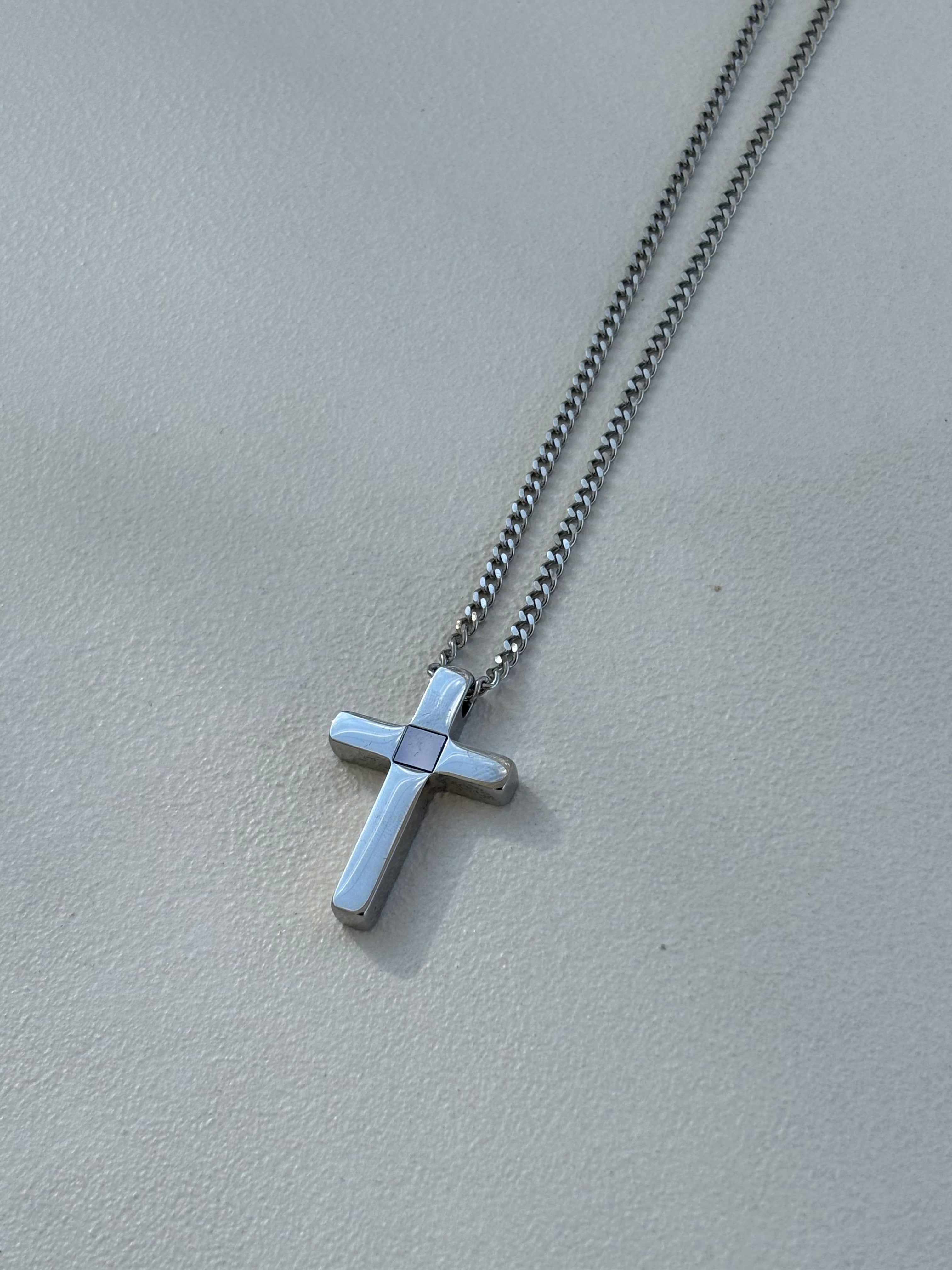 Auravia Guardian Cross